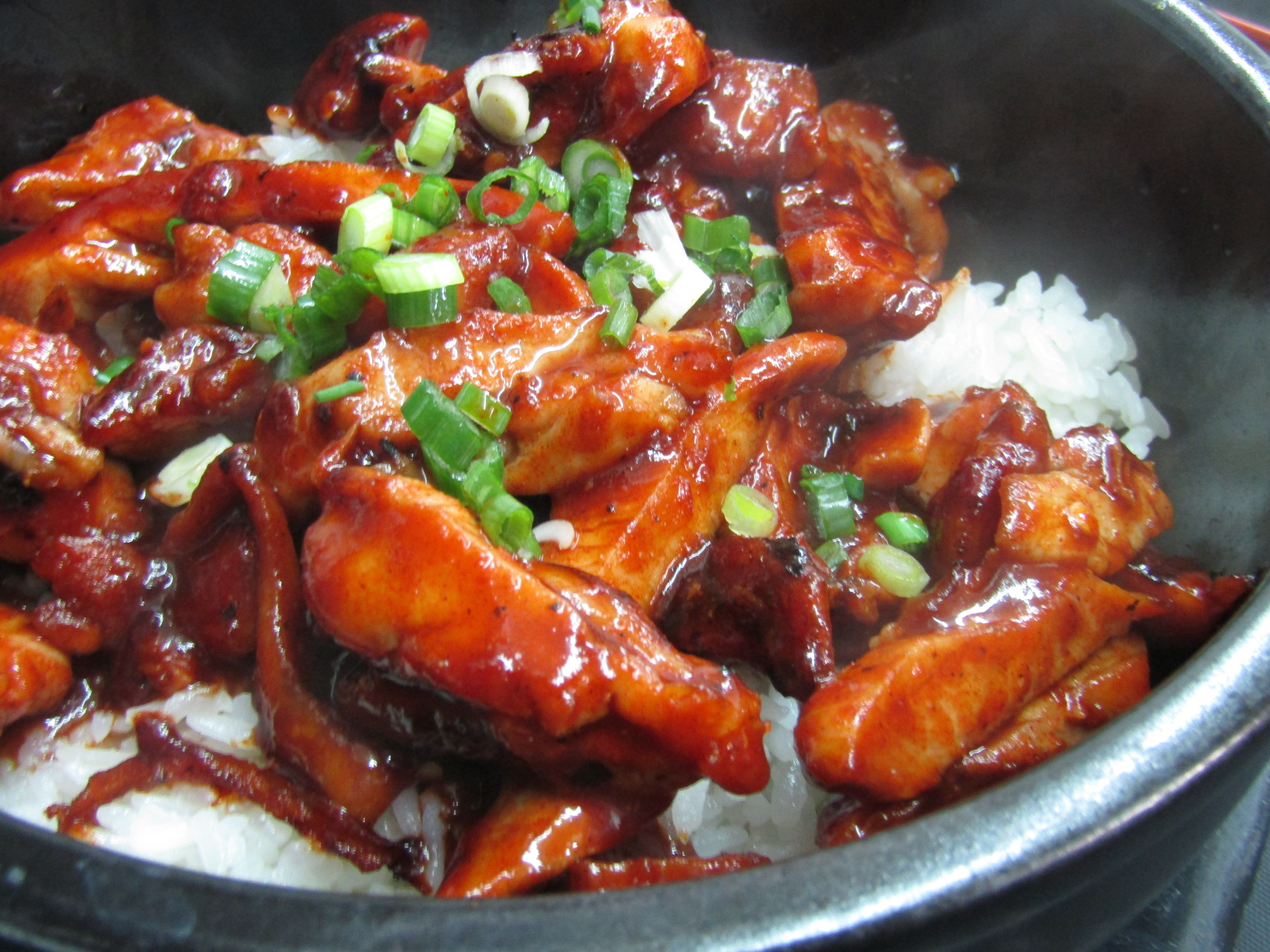 Maeun-dakgui rice bowl